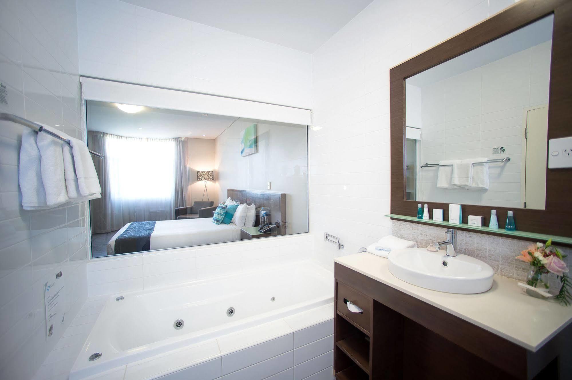 Sfera'S Park Suites & Convention Centre แอดิเลด ภายนอก รูปภาพ